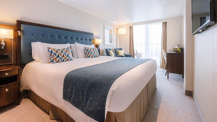 A Standard Twin cabin on Spirit of Discovery